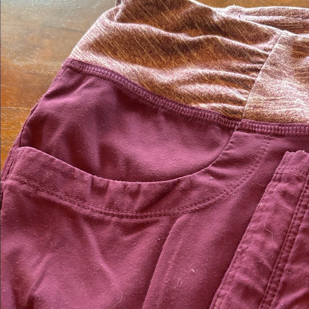 Mountain Hardwear Maroon and Heathered bottoms